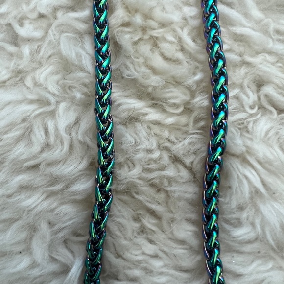 PrettyConnected NIKKI MINI MULTI-USE FACE MASK TO NECKLACE CHAIN STRAP - Picture 5 of 5